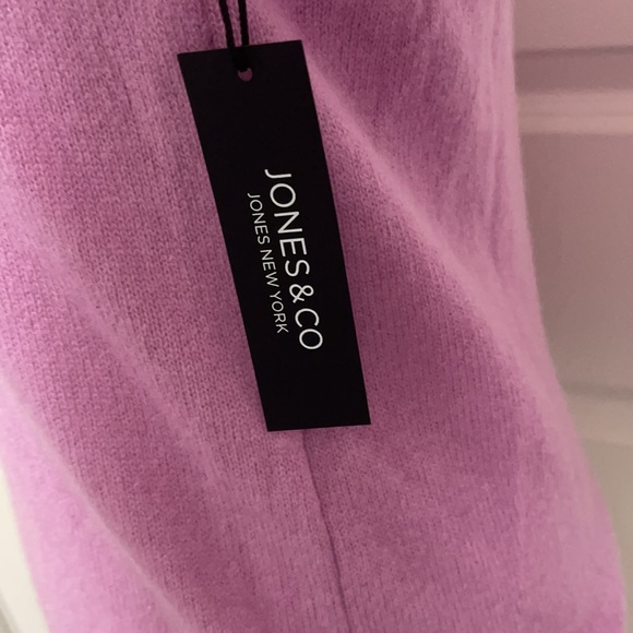 NWT Soft 100% Cashmere Crewneck Sweater - Picture 4 of 8